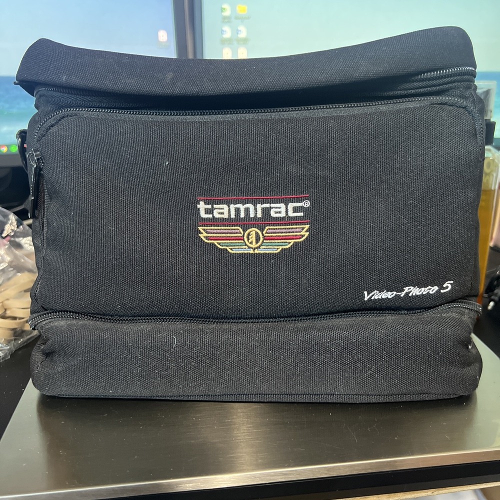 Tamrac Camera Bag Made In‎ USA  Black Shoulder Strap And Dividers Pouch video